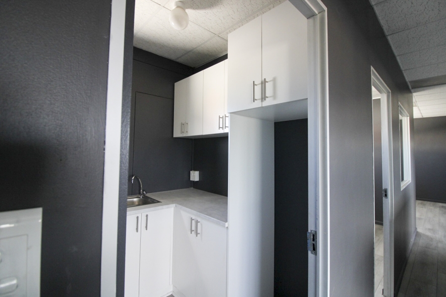 To Let Commercial Property for Rent in Montague Gardens Western Cape